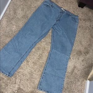 Levi vintage women’s light wash jeans